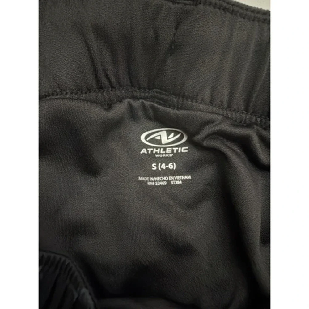 Athletic Works Boys Camo Athletic Shorts Youth S 4-6 Lined Zip Pocket.      3920